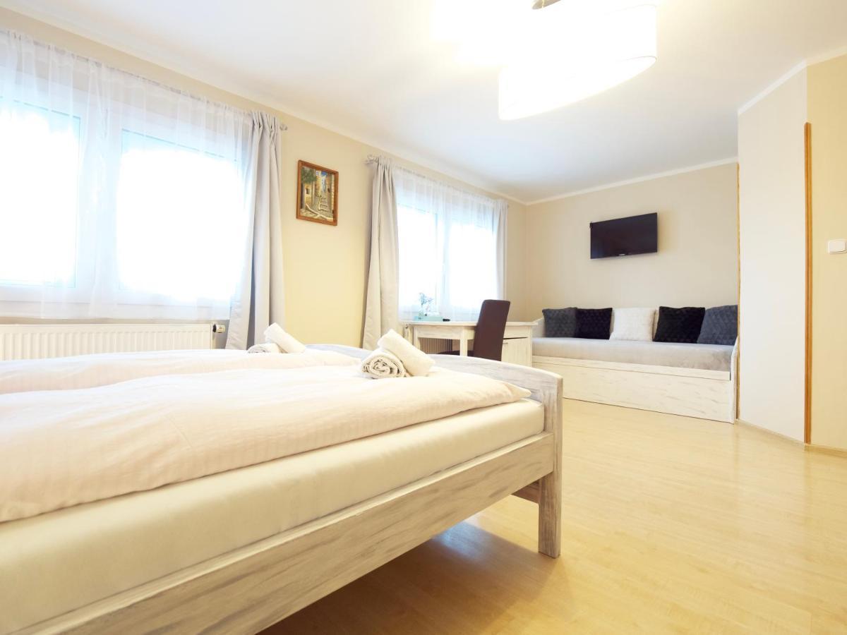 Hotel Zlaty Lev à Svitavy Extérieur photo